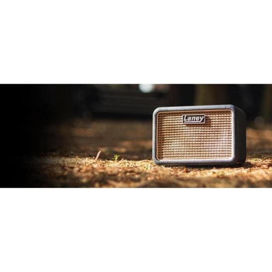 Amplificador de Guitarra Laney Ministil Azul por 699,99 à vista no boleto/pix ou parcele em até 10x sem juros. Compre na loja Mundomax!