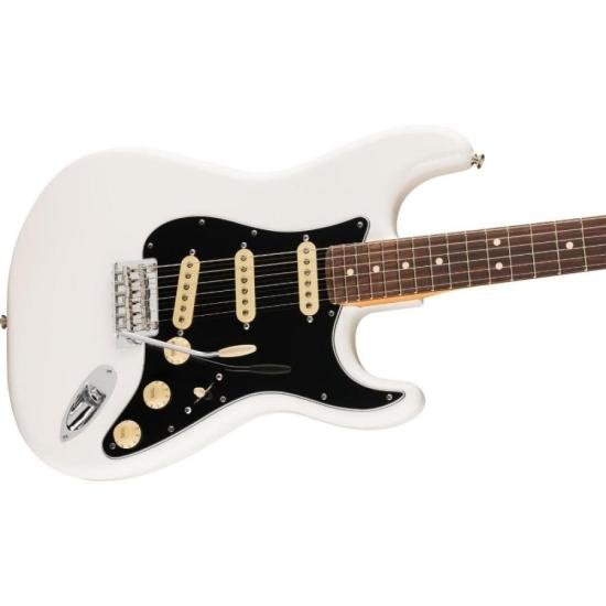 Guitarra Fender Stratocaster Player II Polar White por 8.499,00 à vista no boleto/pix ou parcele em até 12x sem juros. Compre na loja Mundomax!