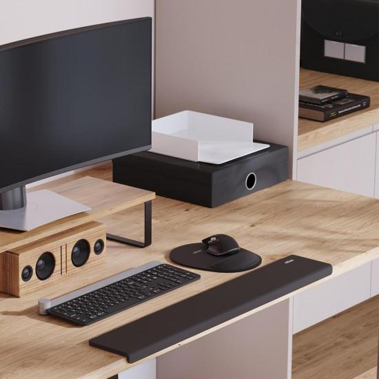 Quebra-Quina Comfort Large Preto Reliza por 69,00 à vista no boleto/pix ou parcele em até 2x sem juros. Compre na loja Mundomax!