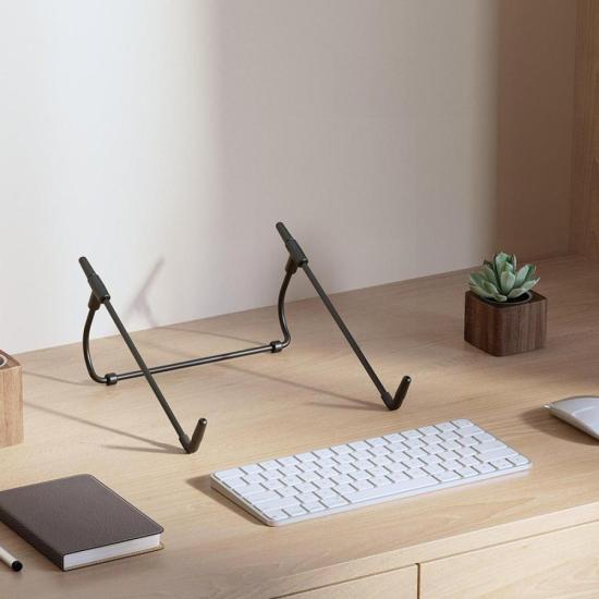 Suporte Para Notebook Smart Preto Reliza por 35,00 à vista no boleto/pix ou parcele em até 1x sem juros. Compre na loja Mundomax!