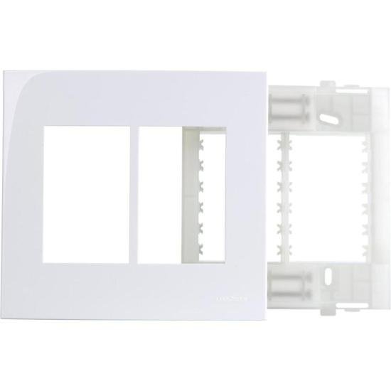 Conjunto Placa + Suporte 6 Postos Horizontais Sleek 4x4 Branco Margirius por 0,00 à vista no boleto/pix ou parcele em até 1x sem juros. Compre na loja Mundomax!