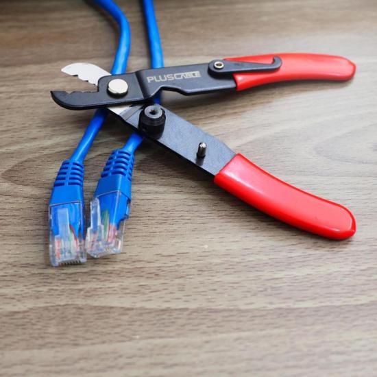 Alicate Decapagem de Fibra Óptica LT-S50 Pluscable por 32,00 à vista no boleto/pix ou parcele em até 1x sem juros. Compre na loja Mundomax!