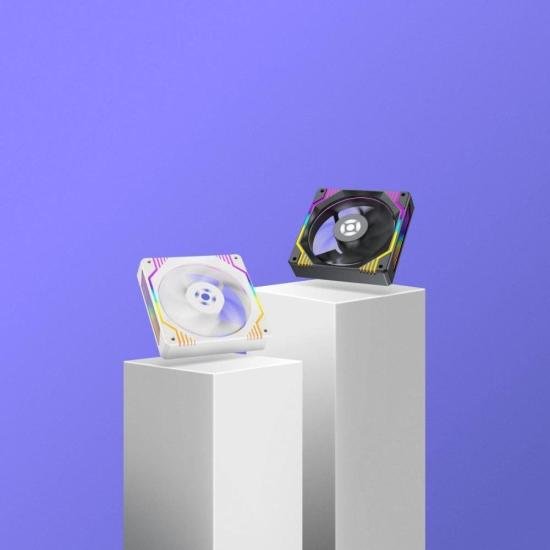 Kit Cooler Fan ARGB Fortrek Frosty Branco Com Controladora/Controle por 223,00 à vista no boleto/pix ou parcele em até 8x sem juros. Compre na loja Mundomax!