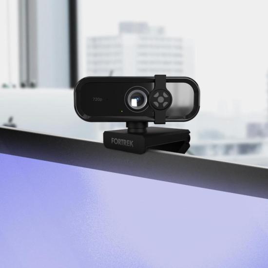 Webcam Vision 10 Fortrek HD 720p 30FPS Para Videochamadas por 96,67 à vista no boleto/pix ou parcele em até 3x sem juros. Compre na loja Fortrek!