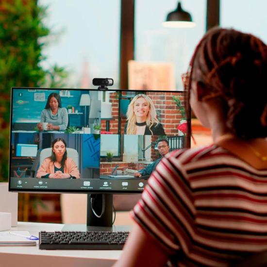 Webcam Vision 20 Fortrek Full HD 1080p 30FPS Para Videochamadas por 155,81 à vista no boleto/pix ou parcele em até 6x sem juros. Compre na loja Fortrek!