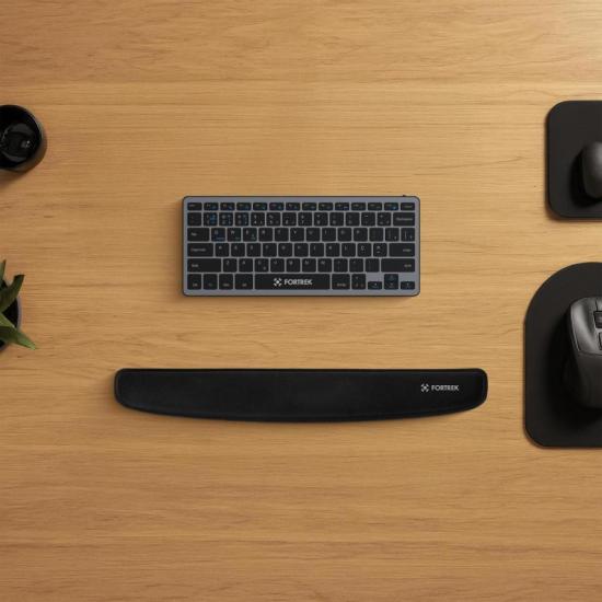 Apoio de Pulso Ergonômico Fortrek Ergow por 32,00 à vista no boleto/pix ou parcele em até 1x sem juros. Compre na loja Mundomax!