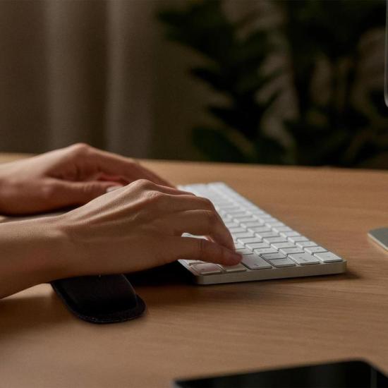 Apoio de Pulso Ergonômico Fortrek Ergow por 32,00 à vista no boleto/pix ou parcele em até 1x sem juros. Compre na loja Mundomax!