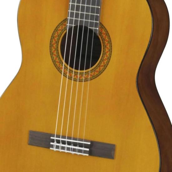 Violão Yamaha C40II Acústico Natural por 829,00 à vista no boleto/pix ou parcele em até 10x sem juros. Compre na loja Mundomax!