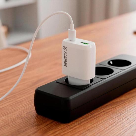 Carregador Universal DUPLO USB-C e USB-A Fortrek CG323 30W  por 69,00 à vista no boleto/pix ou parcele em até 2x sem juros. Compre na loja Mundomax!
