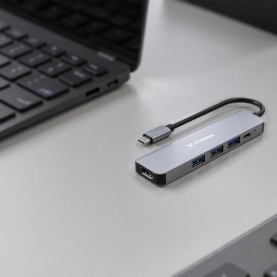 Hub USB-C 5 Portas Fortrek DC53 por 80,00 à vista no boleto/pix ou parcele em até 3x sem juros. Compre na loja Mundomax!
