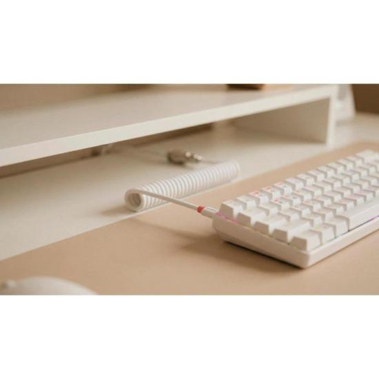 Cabo Coiled Fortrek Helix Branco por 77,00 à vista no boleto/pix ou parcele em até 3x sem juros. Compre na loja Mundomax!