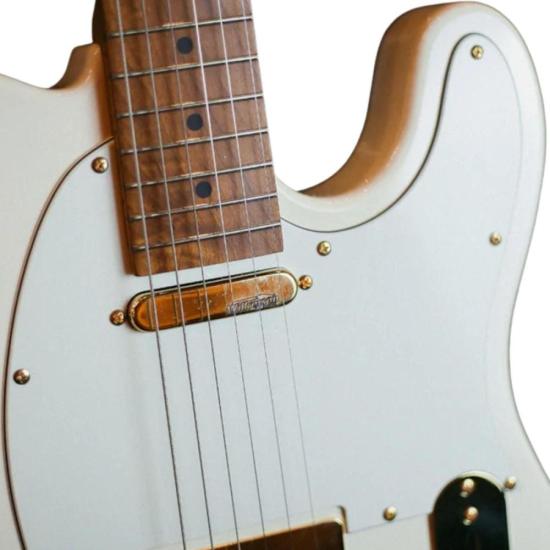 Guitarra Benson Hardy 904 Olympic White Com Bag por 2.599,00 à vista no boleto/pix ou parcele em até 12x sem juros. Compre na loja Mundomax!