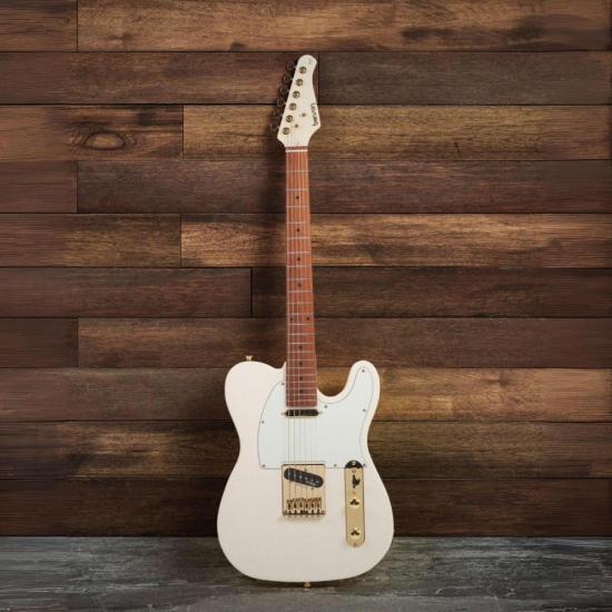 Guitarra Benson Hardy 904 Olympic White Com Bag por 2.599,00 à vista no boleto/pix ou parcele em até 12x sem juros. Compre na loja Mundomax!