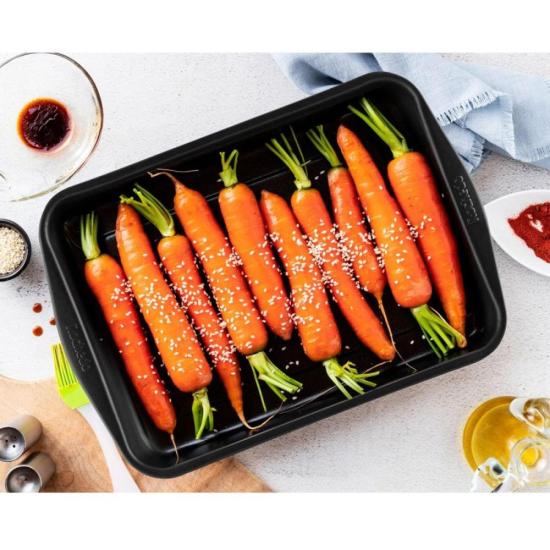 Assadeira Retangular Rochedo Dura+ Antiaderente 44x30cm por 0,00 à vista no boleto/pix ou parcele em até 1x sem juros. Compre na loja Mundomax!