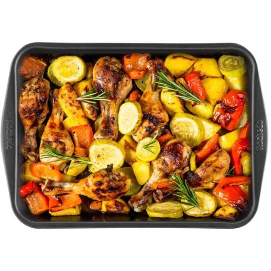 Assadeira Retangular Rochedo Dura+ Antiaderente 37,3x25,4cm por 0,00 à vista no boleto/pix ou parcele em até 1x sem juros. Compre na loja Mundomax!