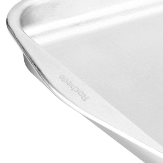 Assadeira Retangular Rochedo Dura+ Polida por 0,00 à vista no boleto/pix ou parcele em até 1x sem juros. Compre na loja Mundomax!