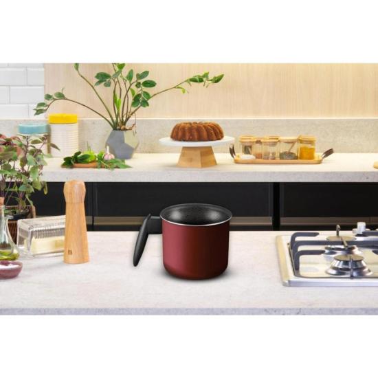 Fervedor Rochedo Facilita Vermelho 15cm por 225,00 à vista no boleto/pix ou parcele em até 9x sem juros. Compre na loja Mundomax!