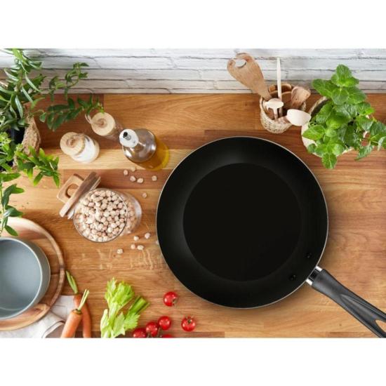 Kit de Frigideiras Rochedo Basic 18cm, 20cm e 24cm por 385,00 à vista no boleto/pix ou parcele em até 10x sem juros. Compre na loja Mundomax!