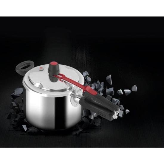 Panela de Pressão Clock Original+ Fechamento Interno 4,5L por 137,00 à vista no boleto/pix ou parcele em até 5x sem juros. Compre na loja Mundomax!