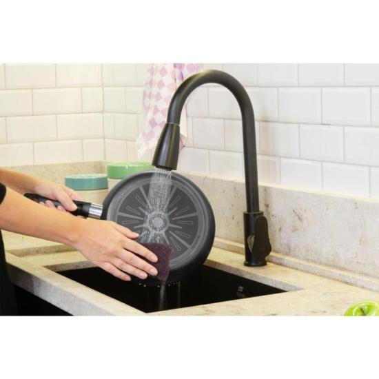 Frigideira Rasa Rochedo Robusta Grafite 30cm por 626,00 à vista no boleto/pix ou parcele em até 10x sem juros. Compre na loja Mundomax!