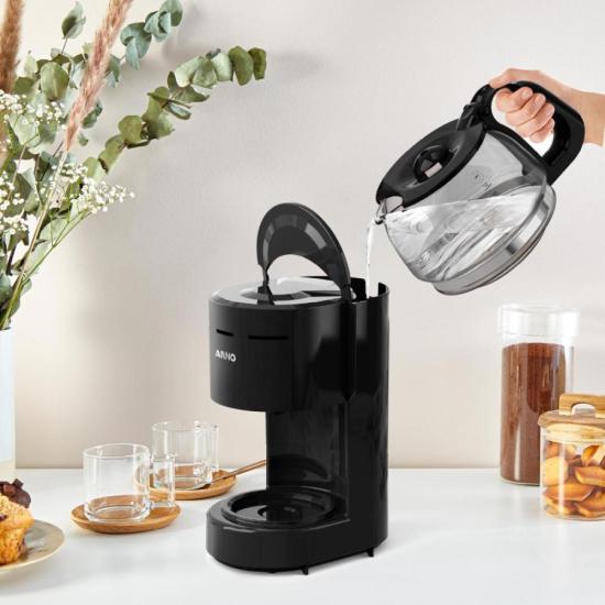 Cafeteira Elétrica Arno Classic Preta 220V por 159,00 à vista no boleto/pix ou parcele em até 6x sem juros. Compre na loja Mundomax!