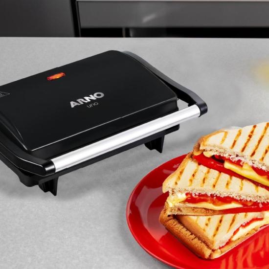 Grill Arno Compact GPTO Preto 127v por 188,00 à vista no boleto/pix ou parcele em até 7x sem juros. Compre na loja Mundomax!