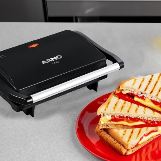 Grill Arno Compact GPTO Preto 220v por 188,00 à vista no boleto/pix ou parcele em até 7x sem juros. Compre na loja Mundomax!