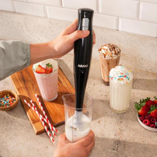 Mixer Arno Turbomix Duo MX21 Com Copo Medidor 200W 220V por 140,00 à vista no boleto/pix ou parcele em até 5x sem juros. Compre na loja Mundomax!