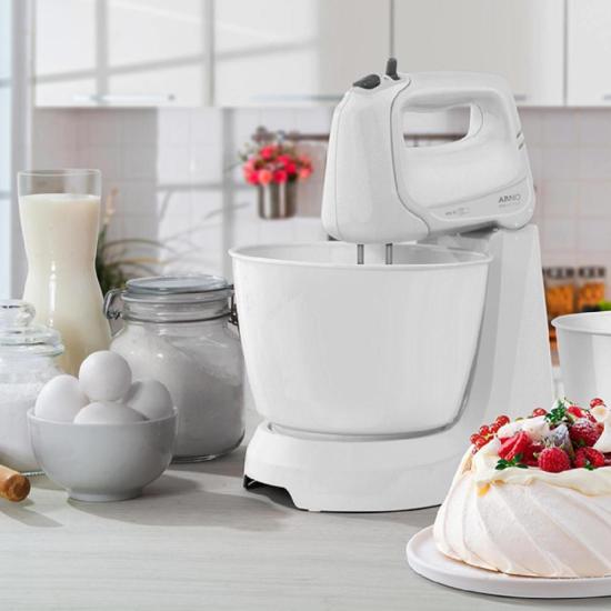 Batedeira Arno Mini Chef HM10 400W Branca 220v por 172,00 à vista no boleto/pix ou parcele em até 6x sem juros. Compre na loja Mundomax!