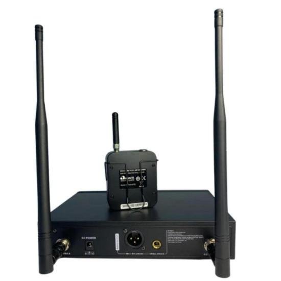 Sistema de Microfone Sem Fio UHF AKG 300 Sport por 1.599,00 à vista no boleto/pix ou parcele em até 12x sem juros. Compre na loja Mundomax!