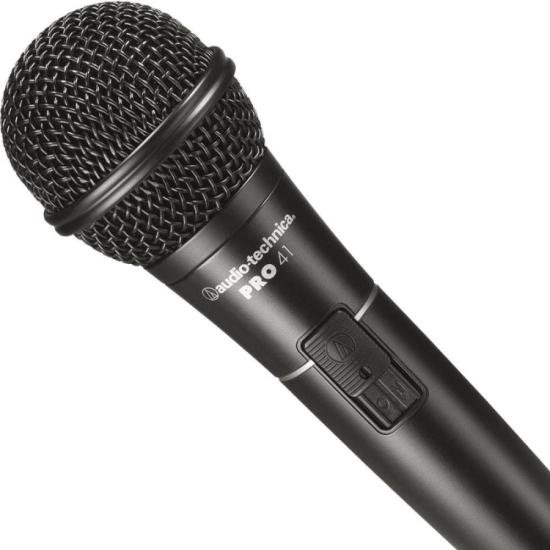 Microfone Dinâmico Audio Technica PRO41 Cardióide Preto por 580,00 à vista no boleto/pix ou parcele em até 10x sem juros. Compre na loja Mundomax!