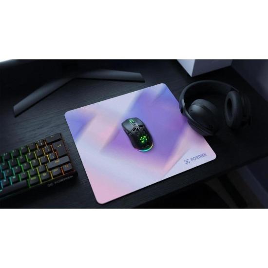 Mousepad Com Infusão de Vidro Fortrek Quickglass PRO Branco por 140,00 à vista no boleto/pix ou parcele em até 5x sem juros. Compre na loja Mundomax!