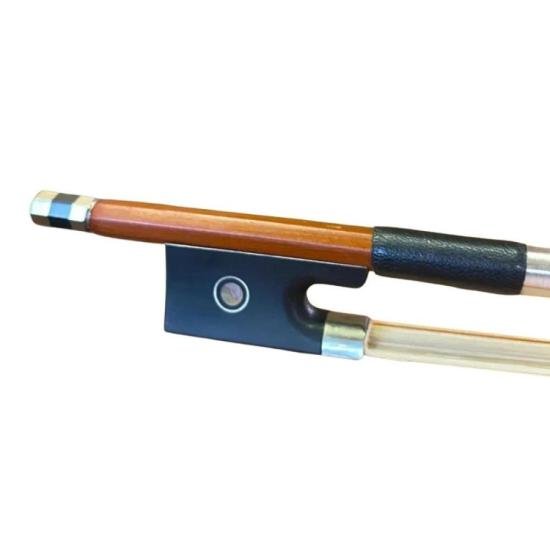 Arco De Violino Scarlett SGB 8 4/4 Crina Animal Natural por 159,00 à vista no boleto/pix ou parcele em até 6x sem juros. Compre na loja Mundomax!