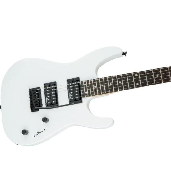 Guitarra Jackson JS SERIES DINKY JS12 Snow White por 2.331,00 à vista no boleto/pix ou parcele em até 12x sem juros. Compre na loja Mundomax!