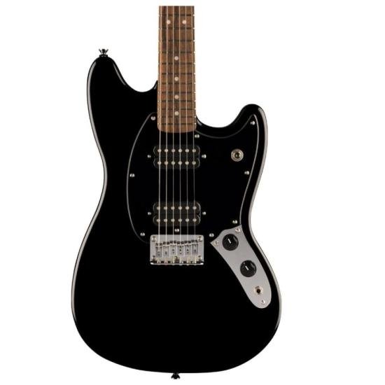 Guitarra Squier Mustang Sonic Black por 0,00 à vista no boleto/pix ou parcele em até 1x sem juros. Compre na loja Mundomax!