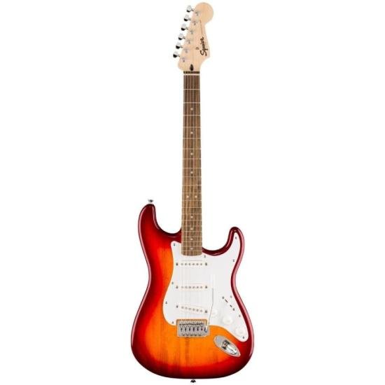 Guitarra Squier Stratocaster Sonic Sienna Sunburst por 0,00 à vista no boleto/pix ou parcele em até 1x sem juros. Compre na loja Mundomax!