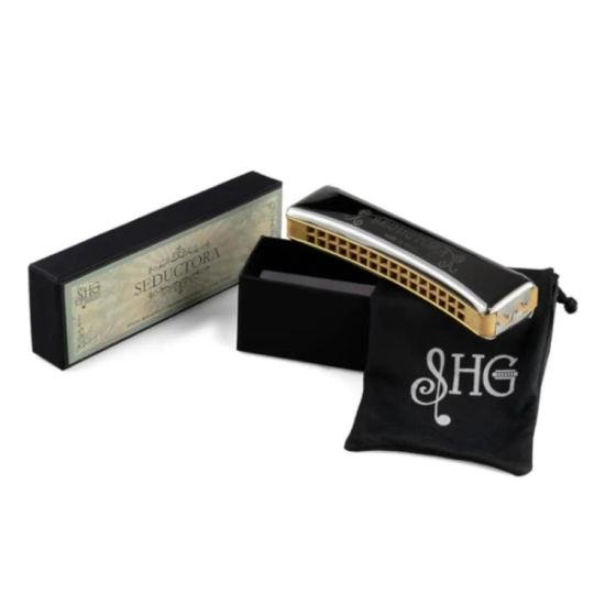 Gaita Profissional Hering Harmônica Sedutora 7932 (Dó) Oitavada 32 vozes por 159,00 à vista no boleto/pix ou parcele em até 6x sem juros. Compre na loja Mundomax!